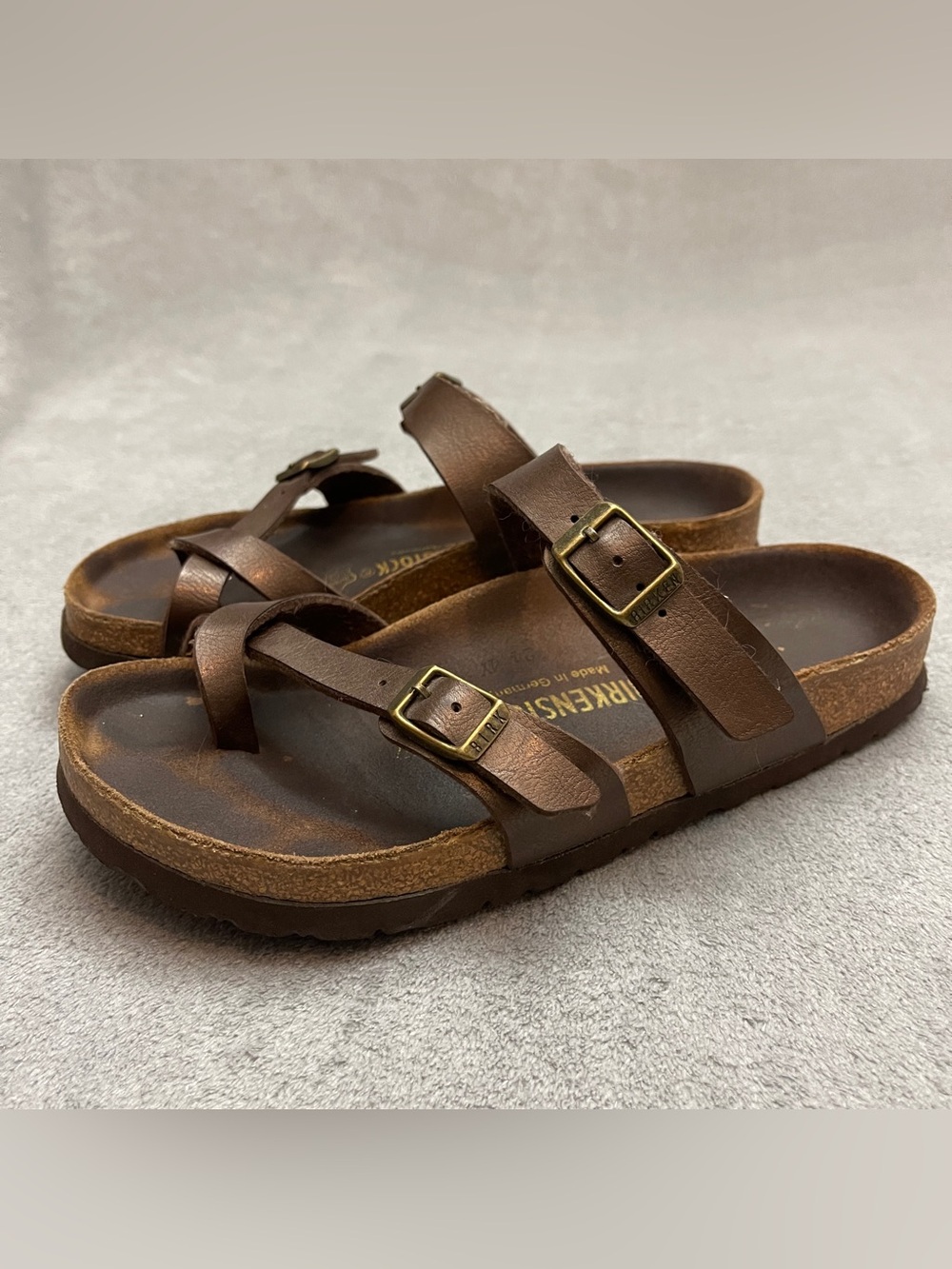 Birkenstock Womens Size 37 EU 6 US Mayari Metallic Bronze Toe Loop Sandals Cork